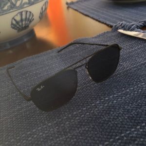 Ray bans barely worn